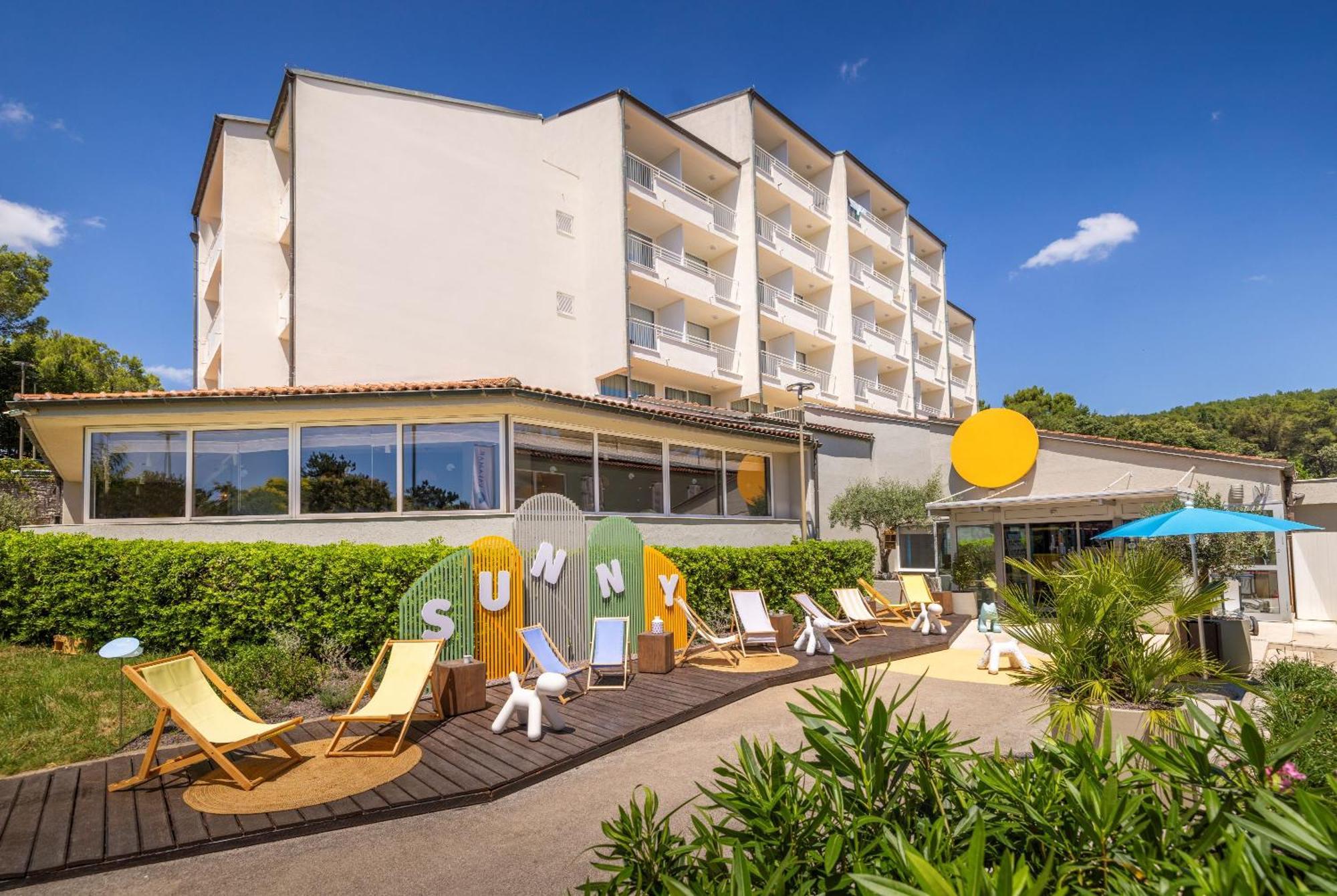 Sunny Rabac By Valamar ภายนอก รูปภาพ