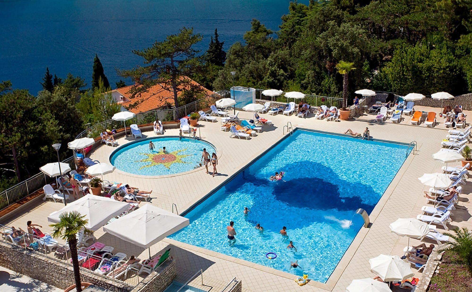 Sunny Rabac By Valamar ภายนอก รูปภาพ